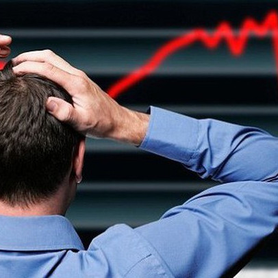 2 doanh nghiệp vừa dắt tay nhau ra khỏi "câu lạc bộ vốn hóa 100.000 tỷ", danh sách chỉ còn 15 thành viên