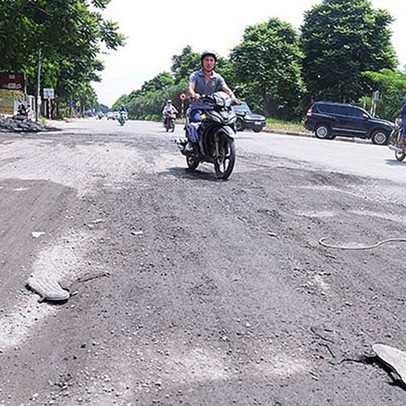 22 tỉ đồng sửa chữa đường gom đại lộ Thăng Long