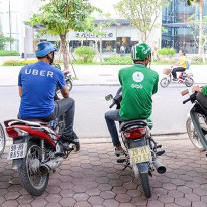 4 năm sau cuộc cách mạng di chuyển của Grab, Uber bạn có nhận ra đi xe ôm bây giờ giá còn chưa đến 1/2 so với ngày trước?