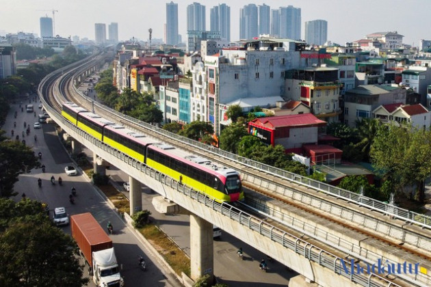 8 đoàn tàu metro Nhổn - ga Hà Nội vận hành thử trong môi trường hạn chế