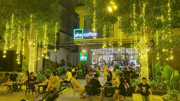 Ai đứng sau Aha Cafe?
