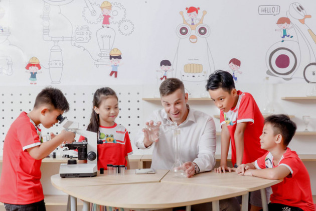 Apax Leaders đang tạo ra thị trường tiếng Anh mới với chương trình ESL - Ảnh 2.