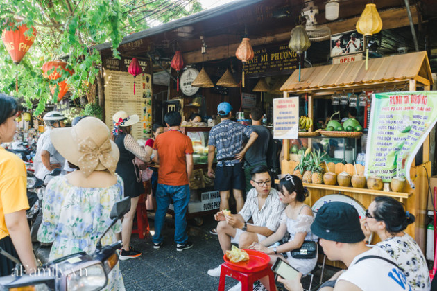 Bà chủ tiệm Bánh mì Phượng nói về 20 năm khiến bạn bè quốc tế ca ngợi ẩm thực Việt, nhưng khi thành công thì vô vàn điều tiếng ôi sao lại Tây hóa chiếc bánh của quê hương!? - Ảnh 14.