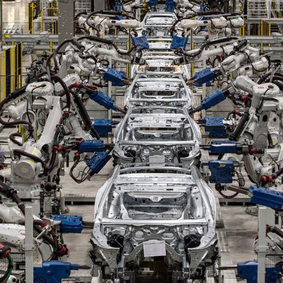 Bậc thầy chuỗi cung ứng: Trong khi ngành ô tô toàn cầu điêu đứng vì thiếu chip, duy nhất Toyota vẫn ung dung vì 1 điều chỉnh từ cách đây 4 năm