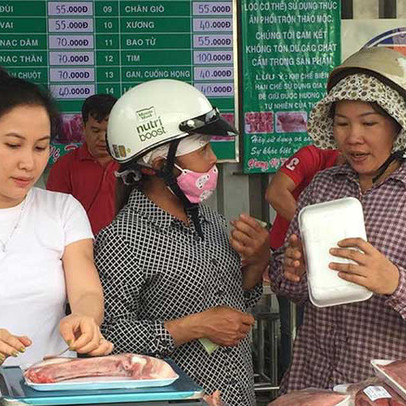 ‘Bão giá biến thịt heo thành đặc sản, đắt hơn thịt bò’