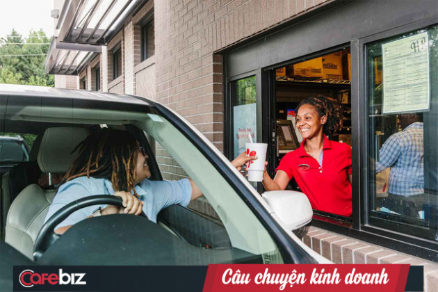 Bất chấp cả ngành đi lùi, một chuỗi fastfood đã tăng doanh số gấp 10 lần sau 10 năm, quy mô vươn từ hạng 7 lên hạng 3, được yêu thích nhất nước Mỹ - Ảnh 3.