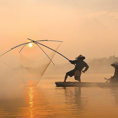 Bất chấp giảm vốn điều lệ, loạt doanh nghiệp muốn mua cổ phiếu quỹ nhằm "đỡ giá" giữa lúc nước sôi lửa bỏng