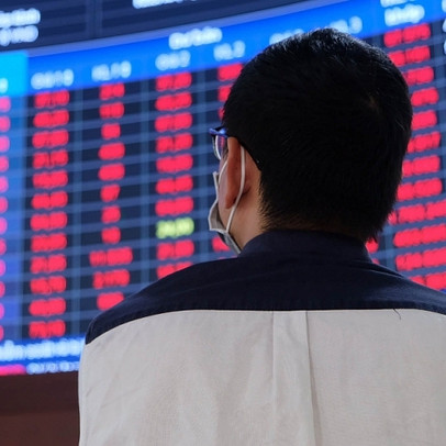 Bất chấp nỗ lực bắt đáy, VN-Index vẫn giảm sâu và mất mốc 1.200 điểm