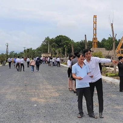 Bất động sản hấp thụ tốt, có phân khúc “cháy hàng”