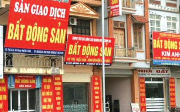 Bất động sản ‘ngấm đòn’, hơn 300 sàn môi giới đóng cửa - Ảnh 1.