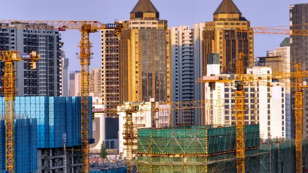 Bất động sản thương mại: Điểm sáng hiếm hoi giữa khủng hoảng thị trường tại Trung Quốc - Ảnh 1.