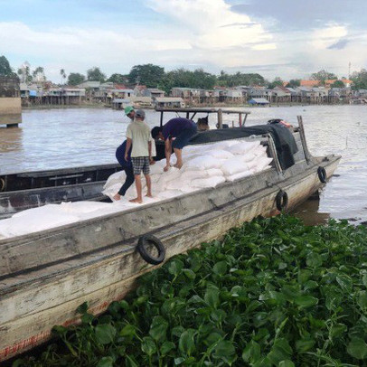 Bắt giữ 90 tấn hàng hóa nhập lậu, chủ yếu là đường cát