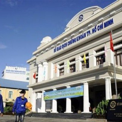 Bây giờ là thời điểm tuyệt vời để rót tiền vào chứng khoán Việt Nam?