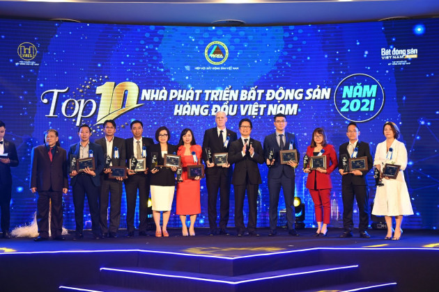 BĐS năm 2022 hừng hực khí thế nhưng cần thận trọng khi giá dầu, giá vàng, chứng khoán…liên tục chao đảo - Ảnh 1.