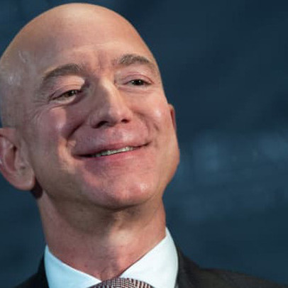 Bezos vừa bán gần 2 tỷ USD cổ phiếu Amazon