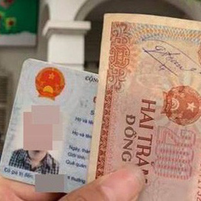 Bi hài hành trình trả ngân hàng khoản nợ 300 đồng, quá hạn gần 1.000 ngày của khách hàng