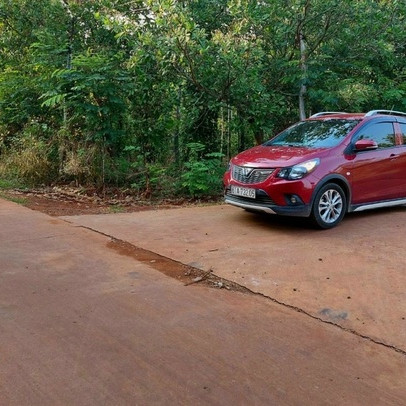 Bi kịch nhà đầu tư bất động sản: Trong tay nắm loạt nhà đất nhưng vẫn phải "chạy ăn từng bữa"