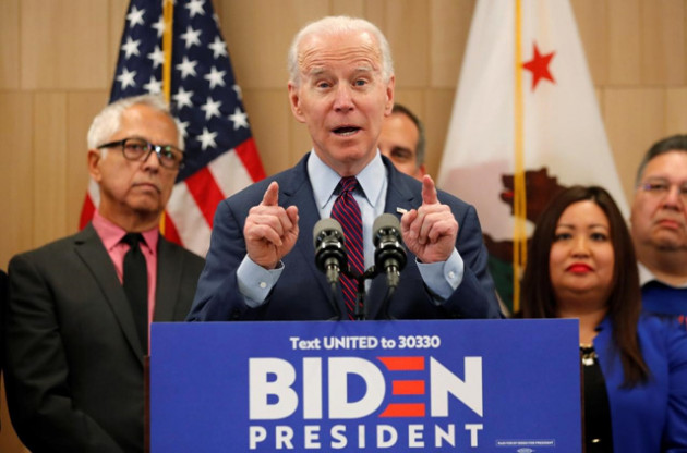 ‘Biến số’ Covid-19 trong cuộc đua vào Nhà Trắng giữa Trump và Biden - Ảnh 2.