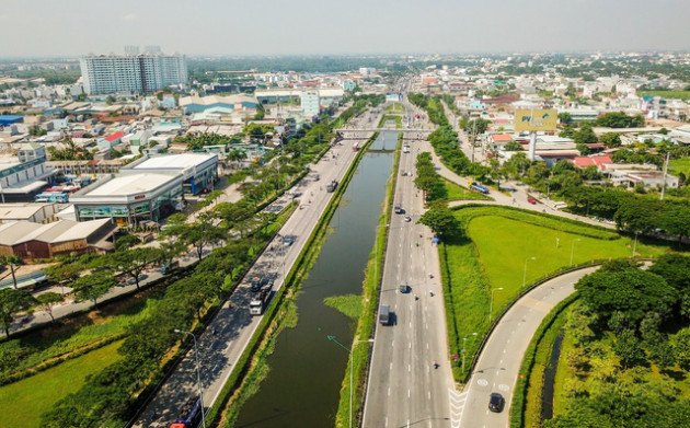 Bình Chánh tích cực điều chỉnh quy hoạch để tiến lên thành phố - Ảnh 1.