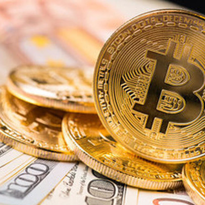 Bitcoin bị bán mạnh, có tuần giảm mạnh nhất gần 1 năm