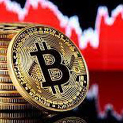 Bitcoin biến động như tàu lượn, mất 9% nhưng hồi phục nguyên vẹn chỉ trong "phút mốt"