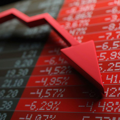 Bitcoin có lúc rơi khỏi mốc 30.000 USD, chứng khoán Mỹ "rực lửa"