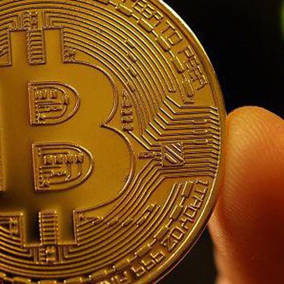 Bitcoin đã mất 20% giá trị trong tuần qua, thị trường tiền số chìm trong sắc đỏ
