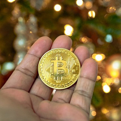 Bitcoin đảo chiều tăng vùn vụt