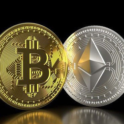 Bitcoin lập kỷ lục cao mới hơn 67.500 USD, Ether cũng đạt ‘đỉnh' mới