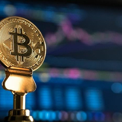 Bitcoin tăng mạnh lên ngưỡng 10.000 USD, chuyên gia khuyến cáo nhà đầu tư cẩn trọng