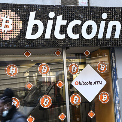 Bitcoin tiếp tục phá ngưỡng 52.000 USD, cơn sốt vẫn chưa dừng lại