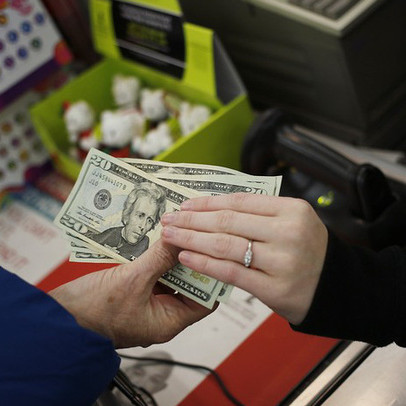 Bloomberg: 60 tỷ USD trong gói kích thích mới của Mỹ sẽ 'chảy' đến Trung Quốc