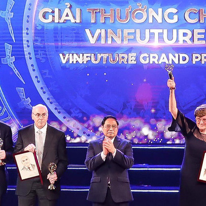 Bloomberg: Giải thưởng VinFuture là một bước tiến quan trọng đưa Việt Nam lên bản đồ khoa học thế giới