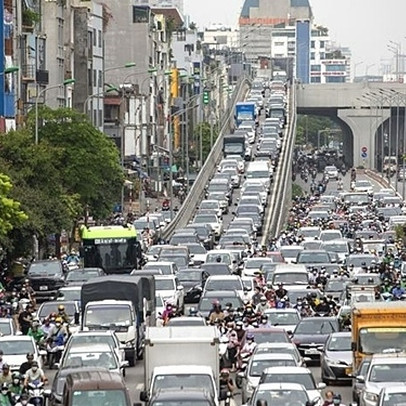 Bloomberg: Việt Nam có thể vượt mục tiêu tăng trưởng kinh tế 7% nếu...