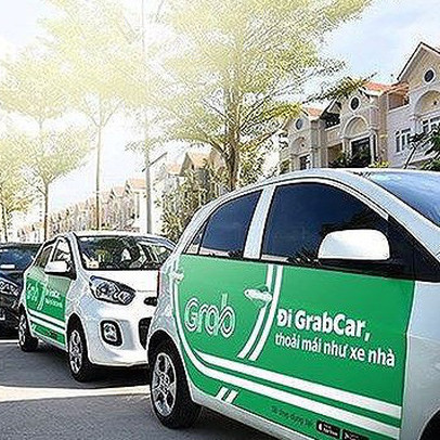 Bộ Giao thông ‘quản’ taxi truyền thống và Grab, Uber theo đề xuất mới