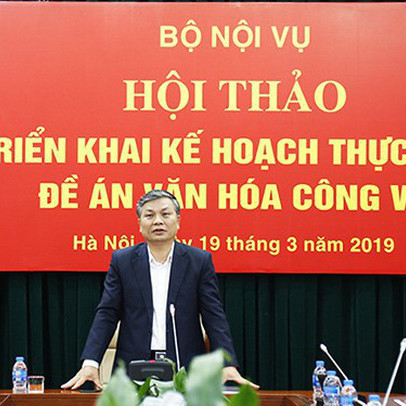 Bộ Nội vụ ngăn chặn “tham nhũng vặt” để thực hiện văn hóa công vụ