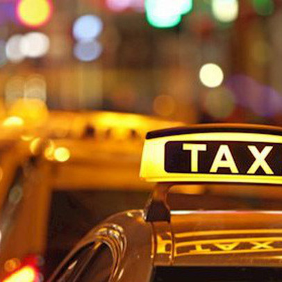 Bỏ quy định gắn mào cho xe hợp đồng điện tử: Taxi truyền thống "liên thủ" để cầu cứu Thủ tướng