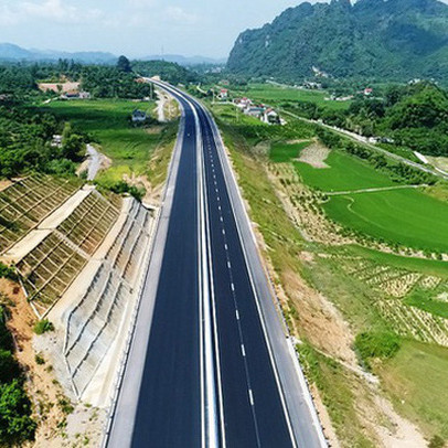 Bộ trưởng Bộ GTVT: Yêu cầu chấm dứt hợp đồng với nhà thầu chậm tiến độ cao tốc Bắc-Nam