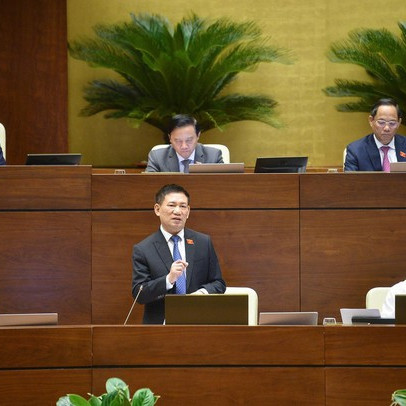 Bộ trưởng Tài chính nói gì khi Đại biểu lo "bong bóng chứng khoán"?