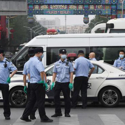 Bóng ma Covid-19 trở lại, biện pháp "thời chiến" xuất hiện, Bắc Kinh gồng mình tránh thành Vũ Hán 2.0