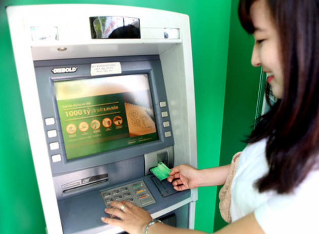  Các chị em nên biết: Từ 2021, lương của chồng có thể được chuyển thẳng vào tài khoản vợ - Ảnh 1.
