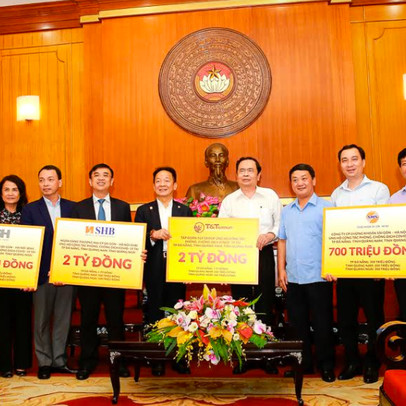 Các doanh nghiệp đầu tiên ủng hộ cho cuộc chiến chống COVID-19 tại miền Trung