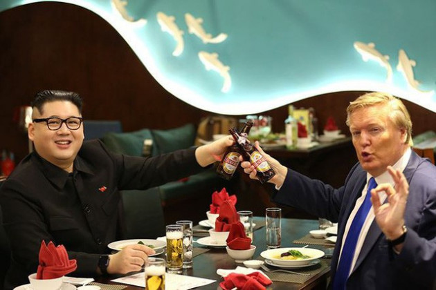 Các ông lớn F&B tung chiêu Marketing nhân hội nghị Trump - Kim: Bia Sài Gòn tinh tế, Coca-Cola nhân văn, còn Bia Hà Nội vẫn "bổn cũ soạn lại"