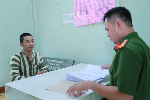 Cạm bẫy “tín dụng đen” trong công nhân ở Bình Dương - Ảnh 1.