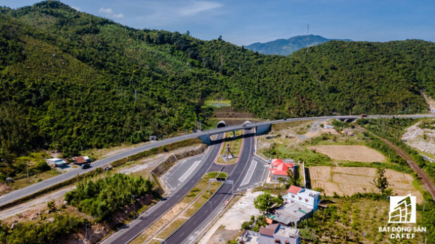 Cận cảnh Bắc Vân Phong nhìn từ trên cao, nơi đang diễn ra cơn sốt đất - Ảnh 21.