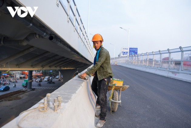 Cận cảnh đường vành đai 2 trên cao đoạn Ngã Tư Vọng - Vĩnh Tuy sắp hoàn thành - Ảnh 11.