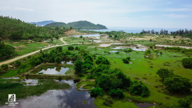 Cận cảnh siêu dự án nghỉ dưỡng ven bãi biển đẹp nhất Ninh Thuận bị bỏ hoang, sắp đến thời điểm bị thu hồi - Ảnh 15.