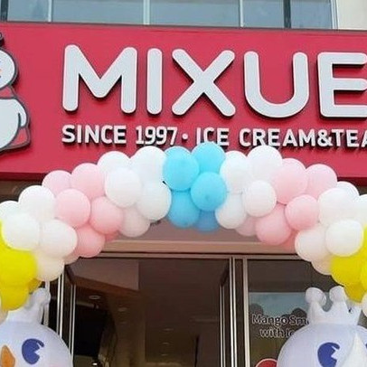 Câu chuyện nhượng quyền Mixue: Bỏ tiền tỷ mở cửa hàng vài chục m2, thu từng đồng 10 ngàn tiền lẻ, áp lực từ chính "đồng nghiệp" khi chuỗi phủ dày cả khu vực