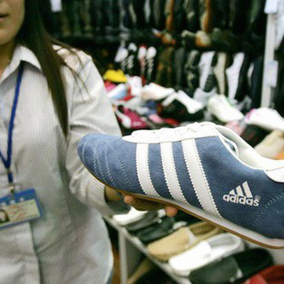 CEO của Adidas khẳng định có đến 10% sản phẩm Adidas tại châu Á là hàng "fake"!