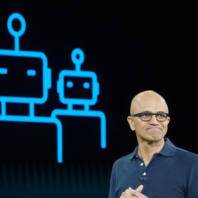 CEO Microsoft hứa sẽ không để AI tạo phản, khẳng định người dùng phải tương tác thì AI mới tốt lên được